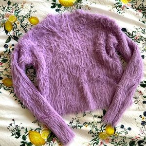 URBAN OUTFITTERS fluffy sweater